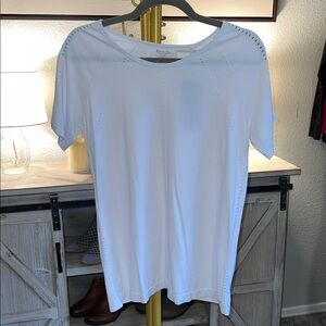 Athleta Foothill Tee- NWT